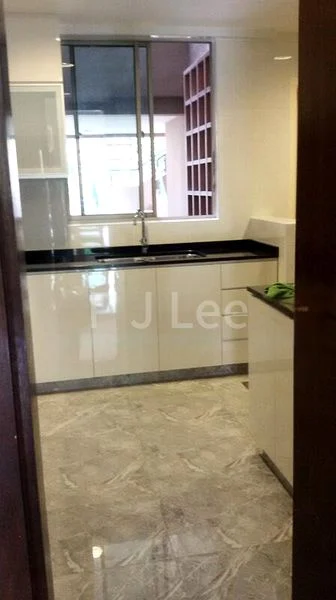 3 Bed Condo for Rent in  Maple Woods - Image 8