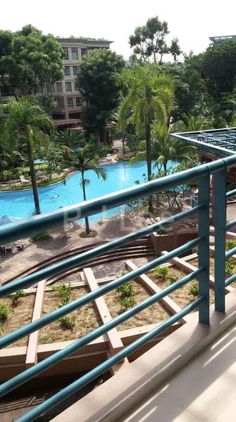 3 Bed Condo for Rent in  Maple Woods - Image 1