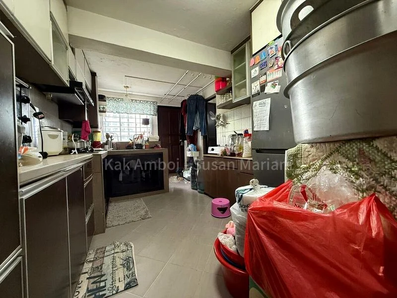 3 Room (3I) HDB for Sale in  15 Marsiling Lane - Image 4