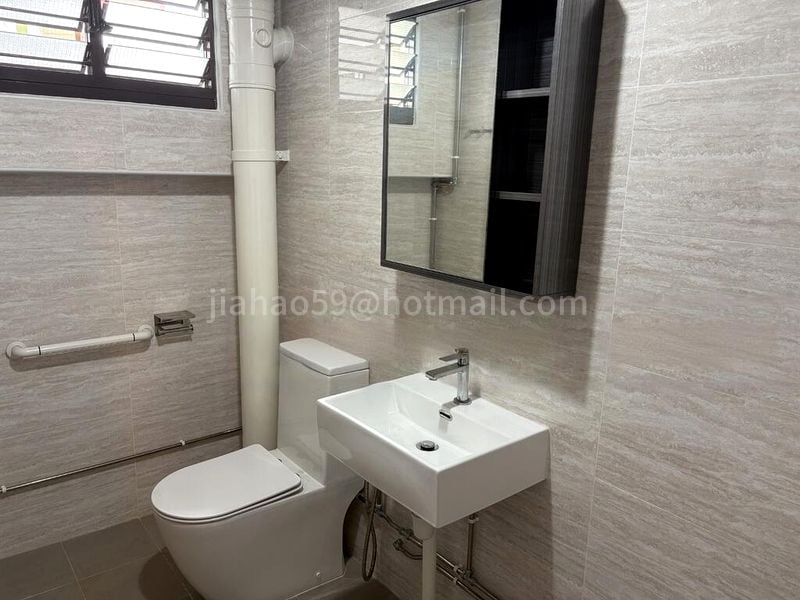 Common Room (HDB) for Rent in  341 Ubi Avenue 1 - Image 1