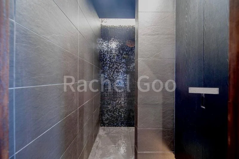 4 Bed Condo for Sale in J@63 - Image 2