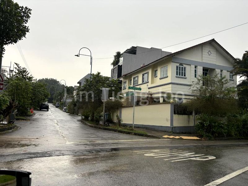5 Bed Terraced House (Landed) for Sale in The Watergardens At Canberra - Image 6