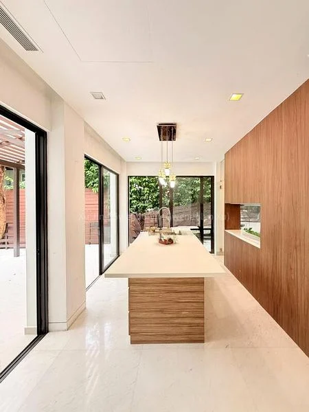 6 Bed Bungalow (Landed) for Rent in  Cluny Park - Image 12