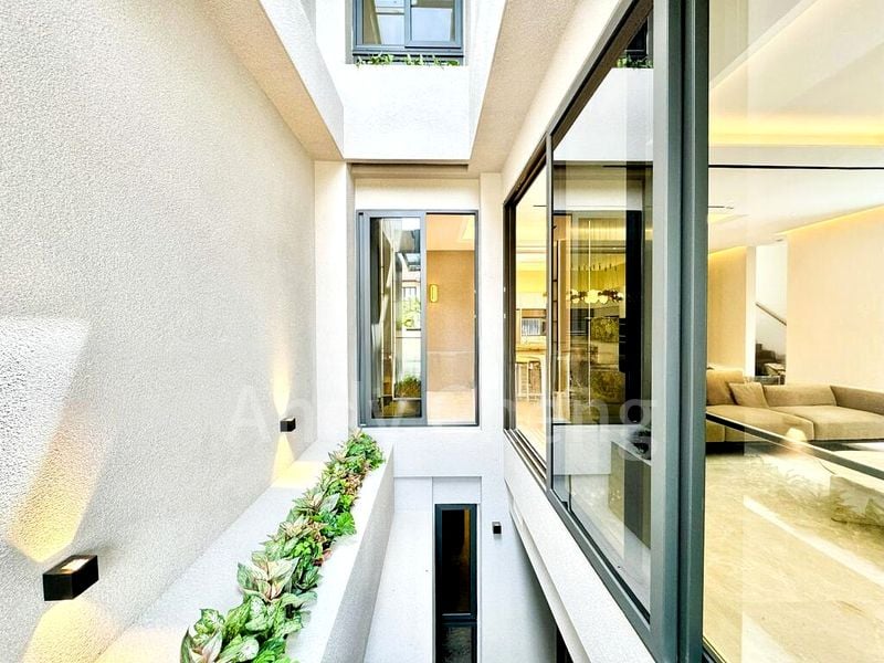 6 Bed Semi-Detached House (Landed) for Sale in  Dunearn Road - Image 16