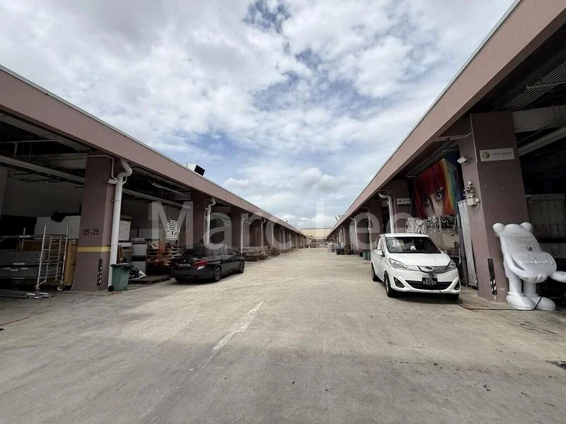 Light Industrial (B1) for Sale: Ramp Up | High Ceilings | Own Toilet @ Ubi (Near MRT) - Image 3