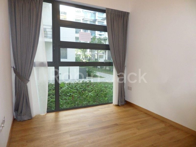 4 Bed Condo for Sale in Hedges Park Condominium - Image 11