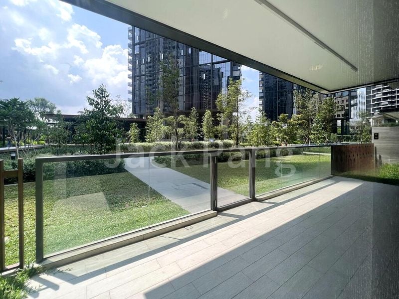 5 Bed Condo for Rent in  Parc Clematis - Image 3