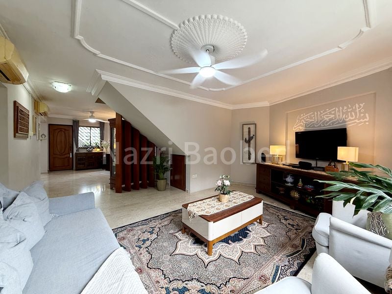 Maisonette HDB for Sale in 135 Cashew Road - Image 1