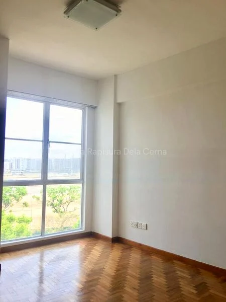 3 Bed Condo for Sale in  Elias Green - Image 4