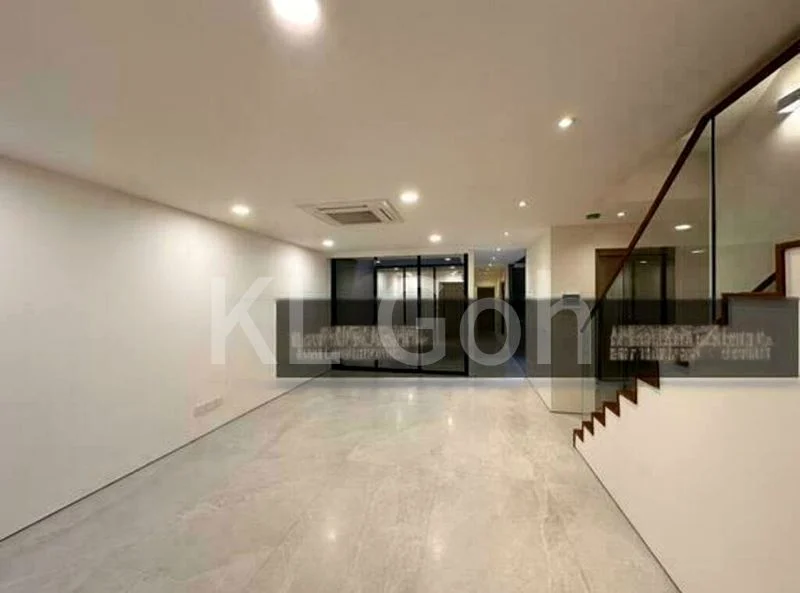 6 Bed Terraced House (Landed) for Sale in  Opera Estate - Image 12