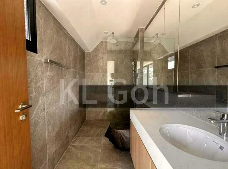 6 Bed Terraced House (Landed) for Sale in  Opera Estate - Image 2