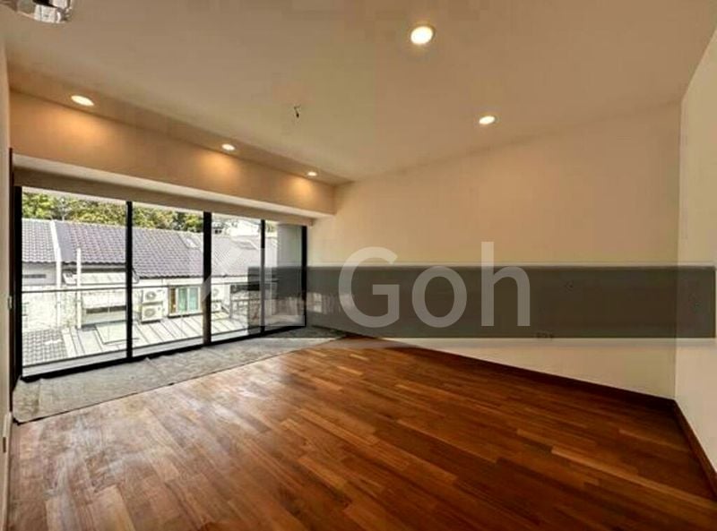 6 Bed Terraced House (Landed) for Sale in  Opera Estate - Image 6