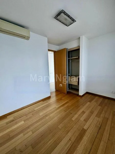 3 Bed Condo for Rent in  Marina Bay Residences - Image 7