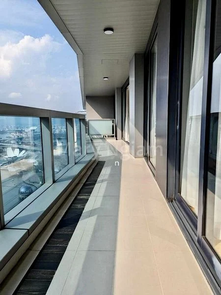 3 Bed Condo for Rent in  Marina Bay Residences - Image 11