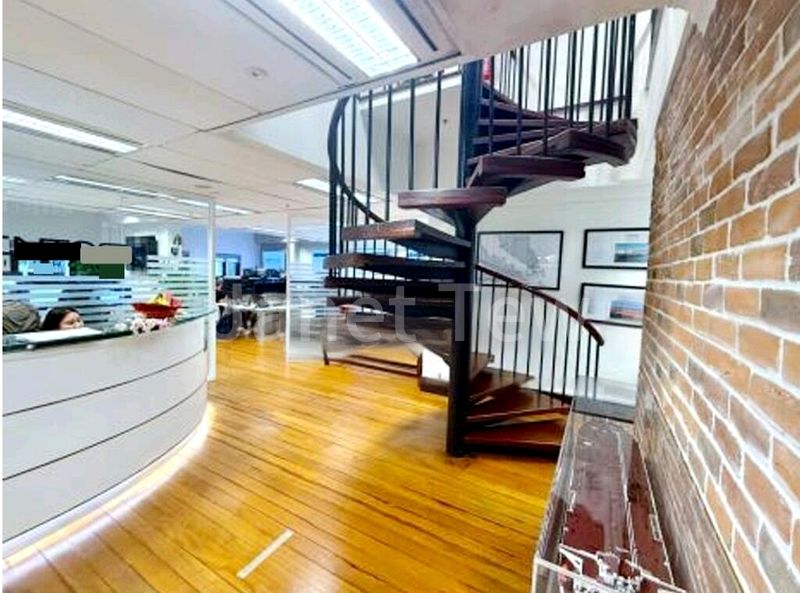 Office for Rent: Capital Square - Image 3