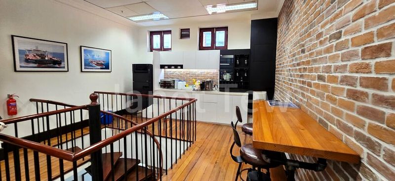 Office for Rent: Capital Square - Image 5