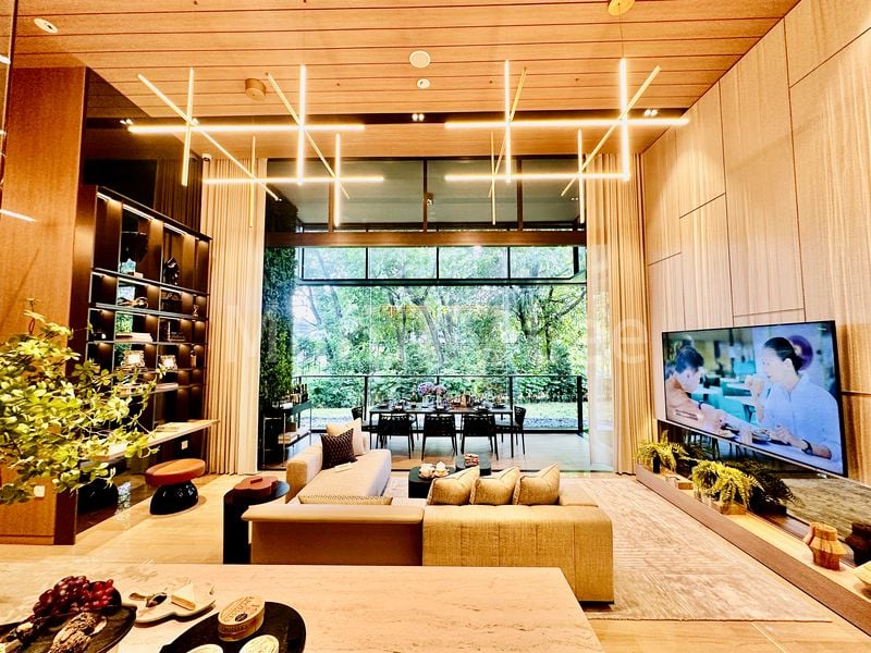 4 Bed Condo for Sale in 8@BT - Image 11