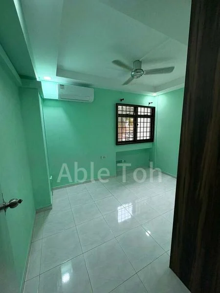 Common Room (HDB) for Rent in  444 Choa Chu Kang Avenue 4 - Image 2