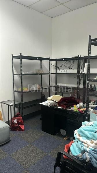 Light Industrial (B1) for Rent: Sindo Industrial Building - Image 5