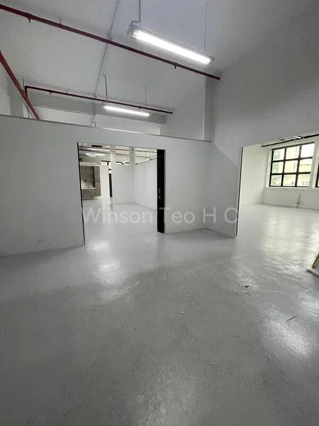 Light Industrial (B1) for Rent: MAE Building - Image 7