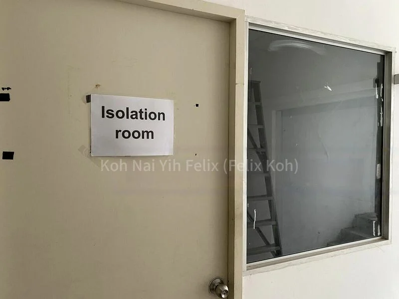 Light Industrial (B1) for Rent: Tagore Lane - Image 4