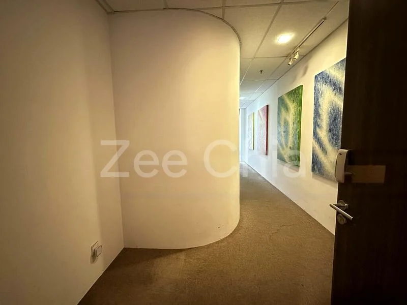 Light Industrial (B1) for Rent: Vertex - 1, 3, 5 & 7 Enterprise Street, B1 Industrial Complex & Shop - Image 3