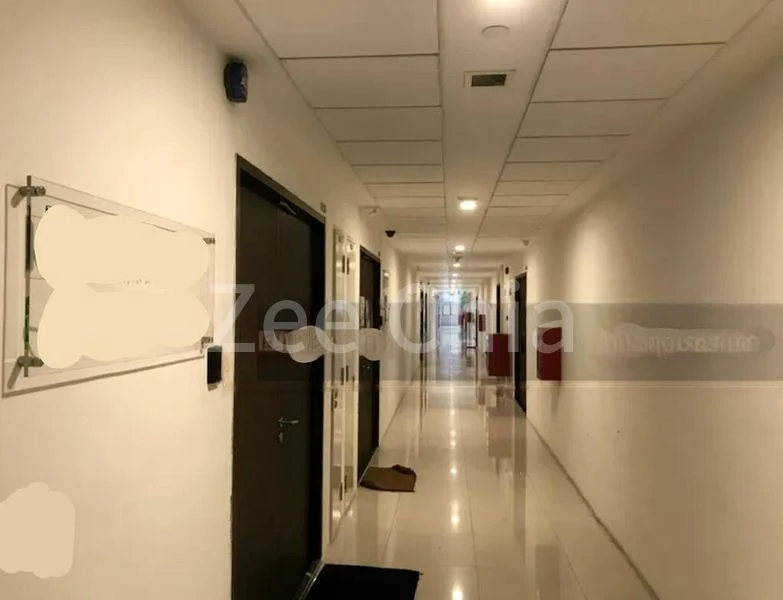 Light Industrial (B1) for Rent: Vertex - 1, 3, 5 & 7 Enterprise Street, B1 Industrial Complex & Shop - Image 1