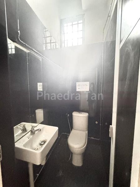 Shop / Shophouse for Rent: 705 AMK Avenue 8, High Footfall, Near MRT & Mall - Image 2