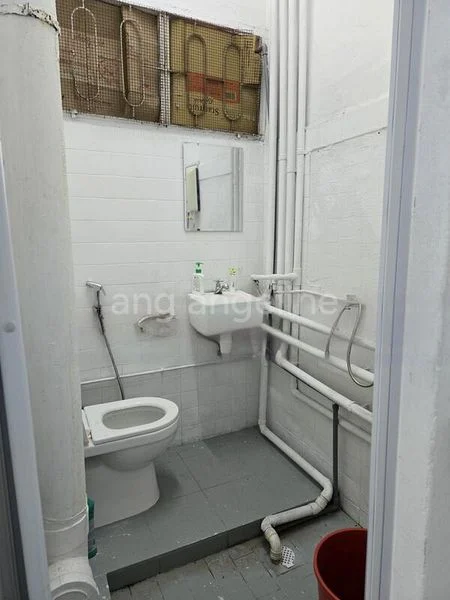 Shop / Shophouse for Rent: 247 Hougang Avenue 3 - Image 4