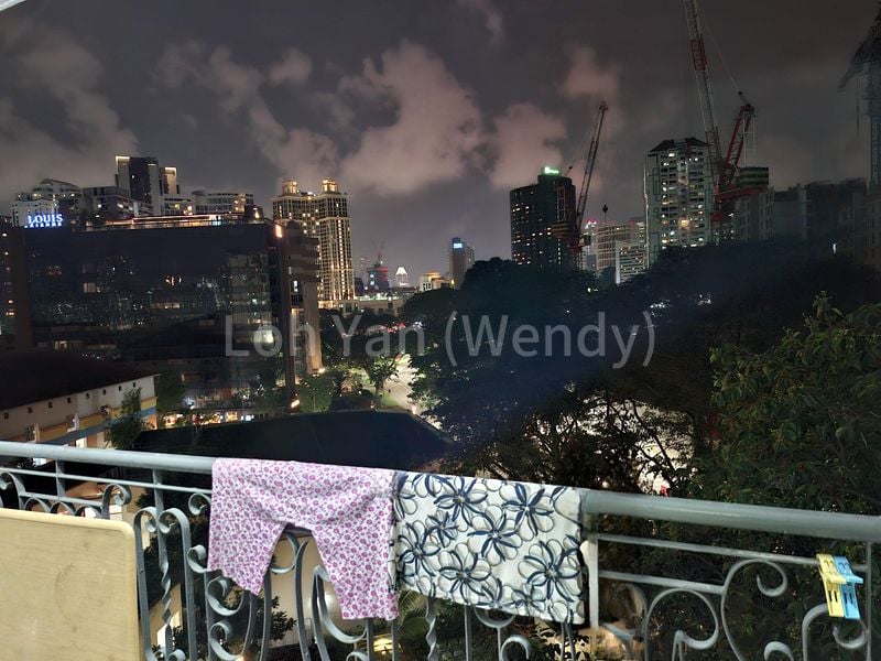 4+1 Bed Condo for Rent in  Emerald Park - Image 4