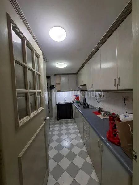 4+1 Bed Condo for Rent in  Emerald Park - Image 11