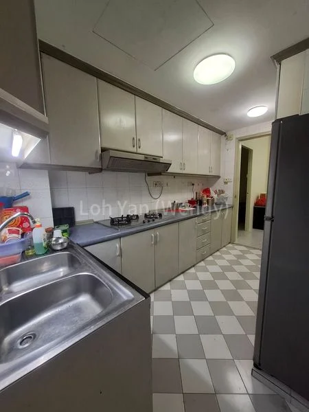4+1 Bed Condo for Rent in  Emerald Park - Image 13