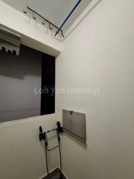 4+1 Bed Condo for Rent in  Emerald Park - Image 9