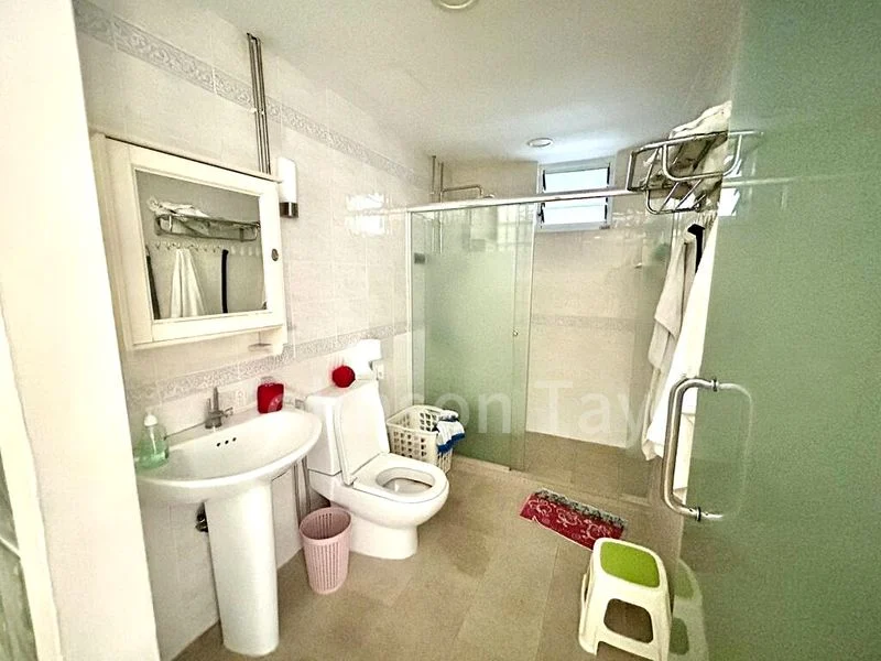 3 Bed Condo for Sale in  Bedok Court - Image 9