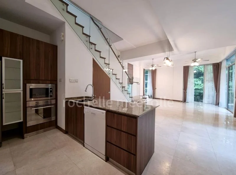 4 Bed Cluster House (Landed) for Rent in  Whiteshores - Image 11