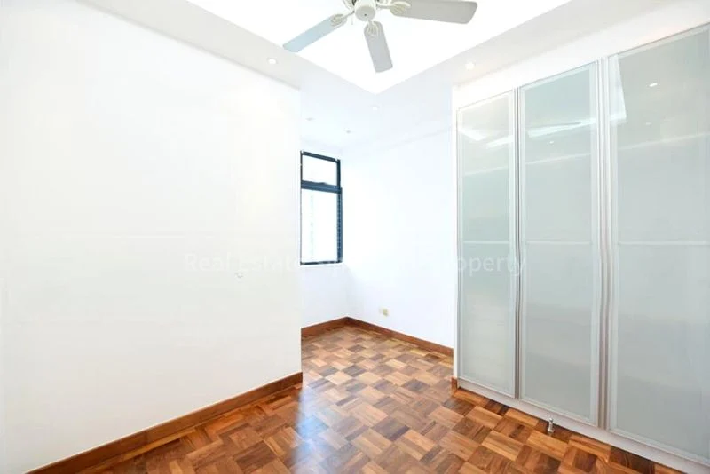 5 Bed Condo for Rent in Spring Grove - Image 9