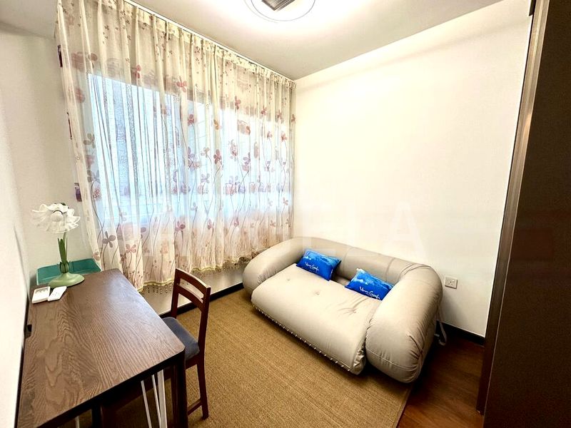 2 Bed Condo for Rent in  Normanton Park - Image 7