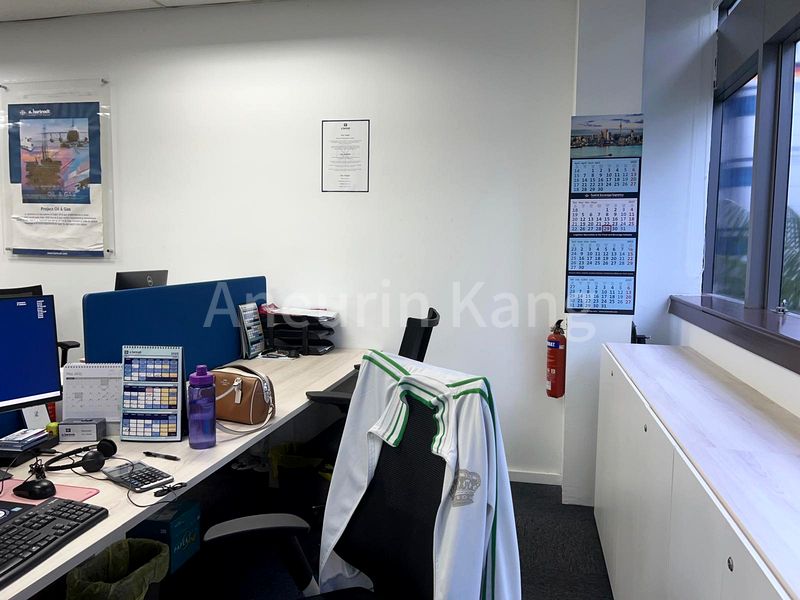 Light Industrial (B1) for Rent in  German Centre - Image 6