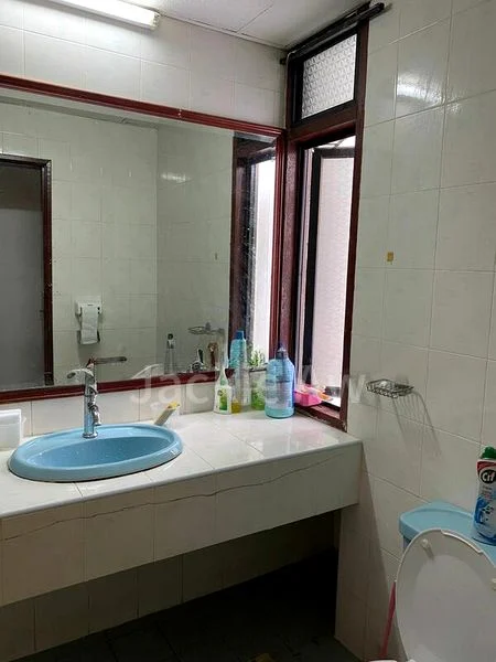 Master Room (Condo) for Rent in  Tan Tong Meng Tower - Image 8