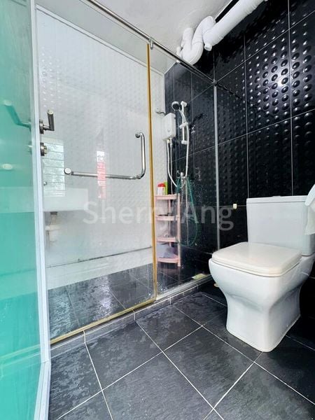 5 Room (5I) HDB for Sale in  614 Elias Road - Image 8