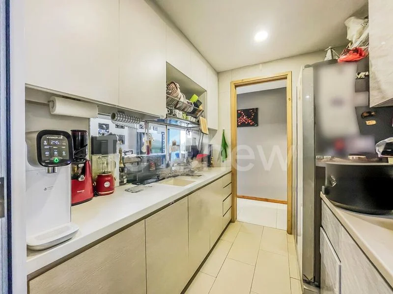 3 Bed Condo for Sale in  Waterview - Image 6