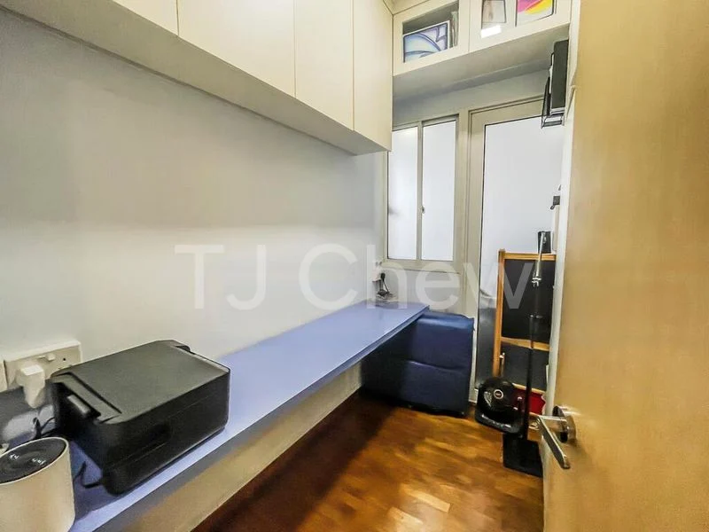 3 Bed Condo for Sale in  Waterview - Image 4