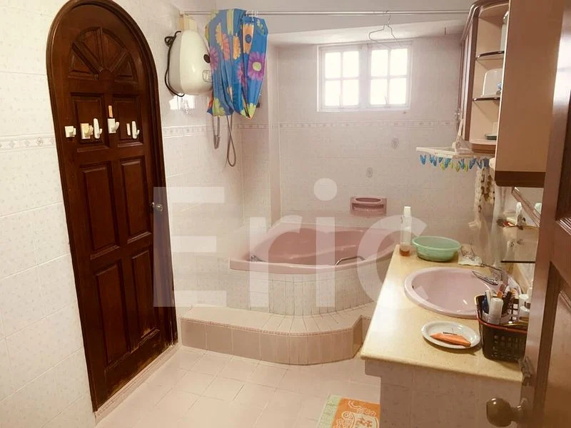 5 Bed Semi-Detached House (Landed) for Sale in  Simon Place - Image 13