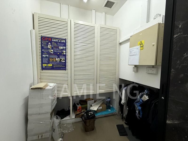 Shop / Shophouse for Rent: Mohamed Sultan Road - Image 8