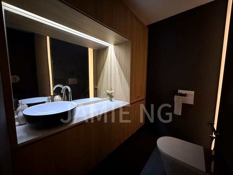 Shop / Shophouse for Rent: Mohamed Sultan Road - Image 5