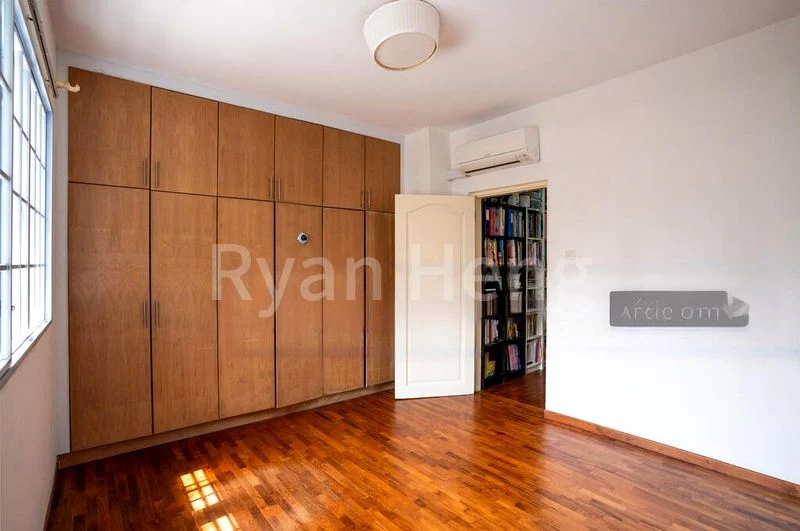 5 Bed Semi-Detached House (Landed) for Sale in  Apollo Gardens - Image 6