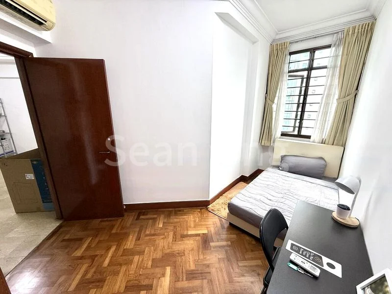 Common Room (Condo) for Rent in  Parc Oasis - Image 6