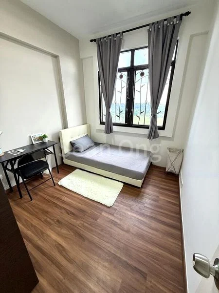 Common Room (Condo) for Rent in  Parc Oasis - Image 9