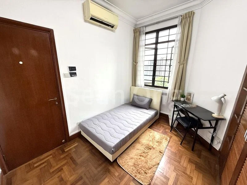 Common Room (Condo) for Rent in  Parc Oasis - Image 3