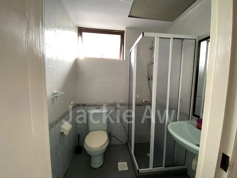 Common Room (Condo) for Rent in Birmingham Mansions - Image 4